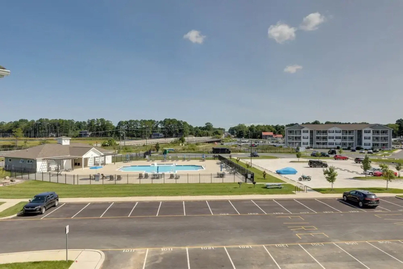 Bayfront Condo w/ Pool Access, Near Rehoboth Beach