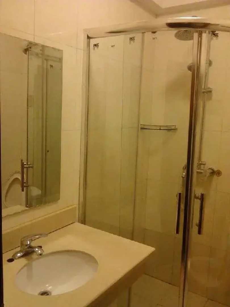 Longyi Business Hotel