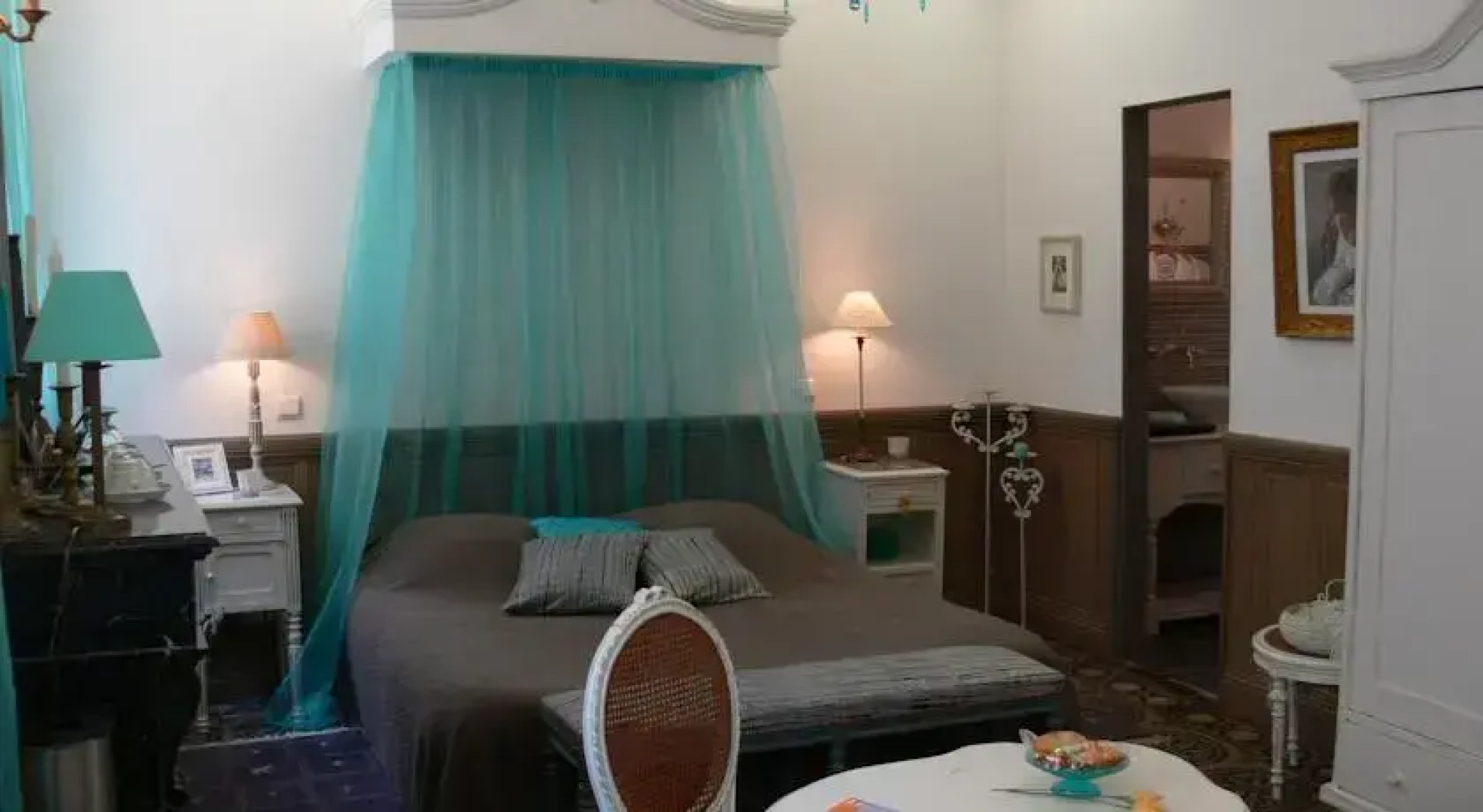 Maison dhôte la Tourette