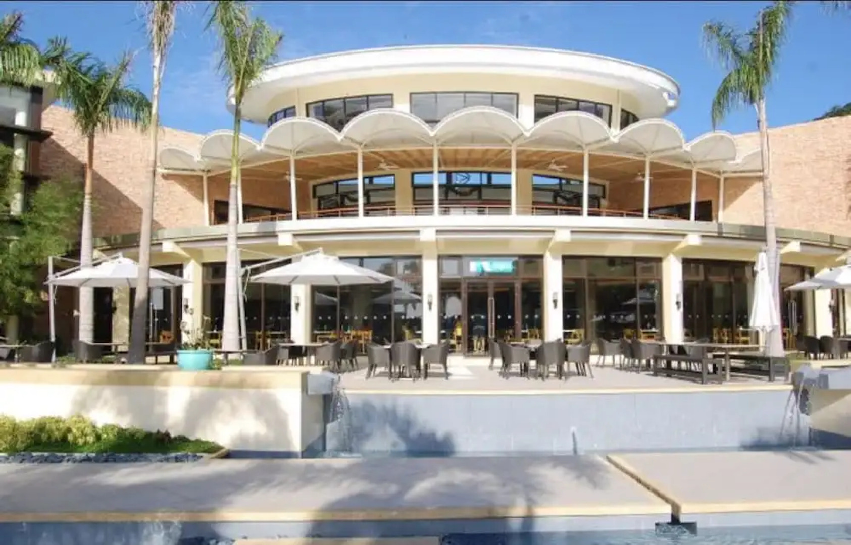 Dr Calayan's 2BR Condo at Pico De Loro