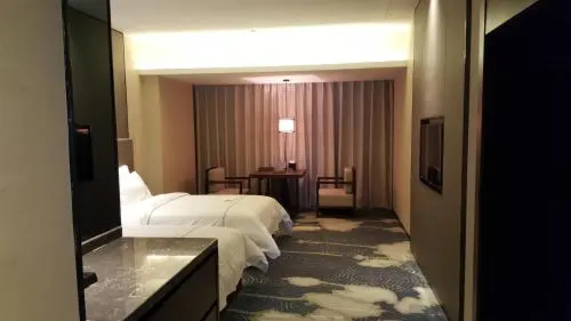 Star Bay Intelnational Hotel