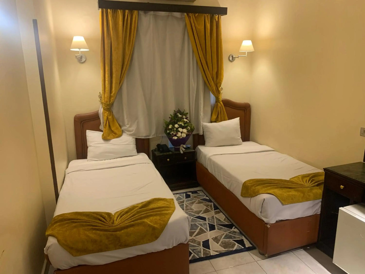 Holidays Express Hotel