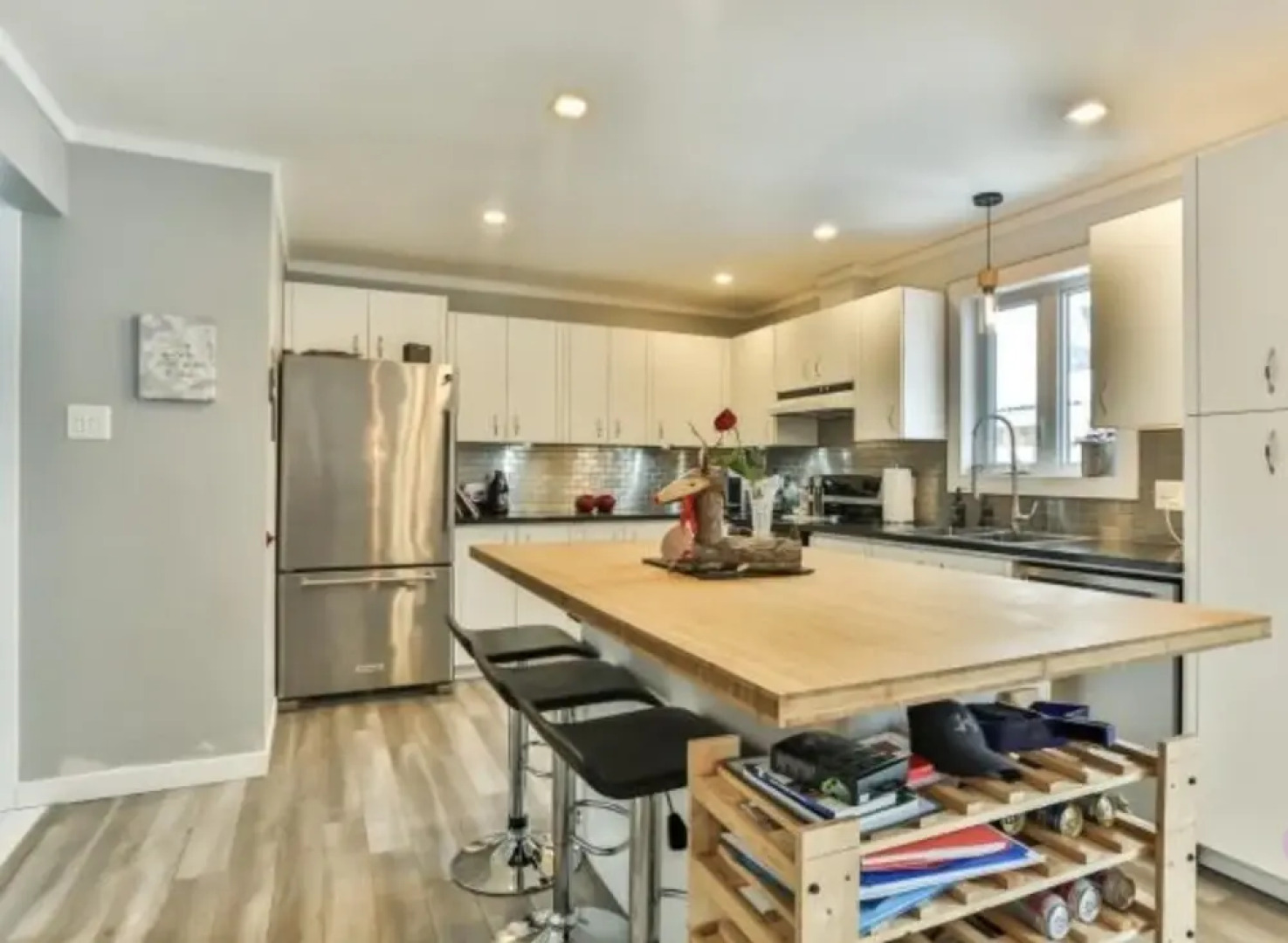 Stunning 2-bed House in Gatineau