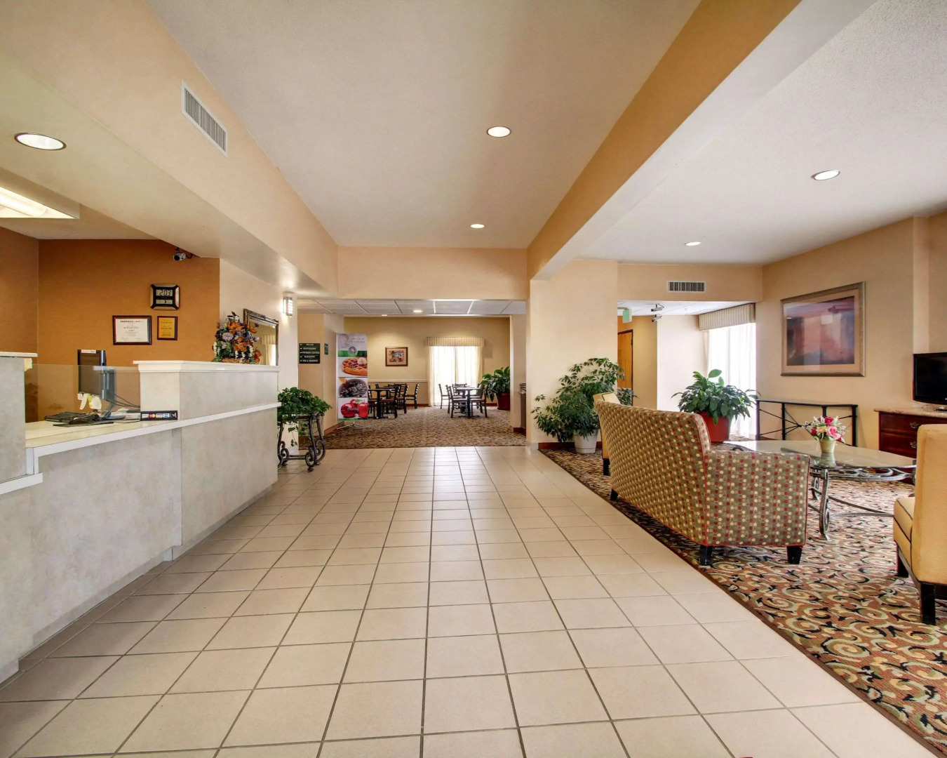 Quality Inn &  Suites Hattiesburg North