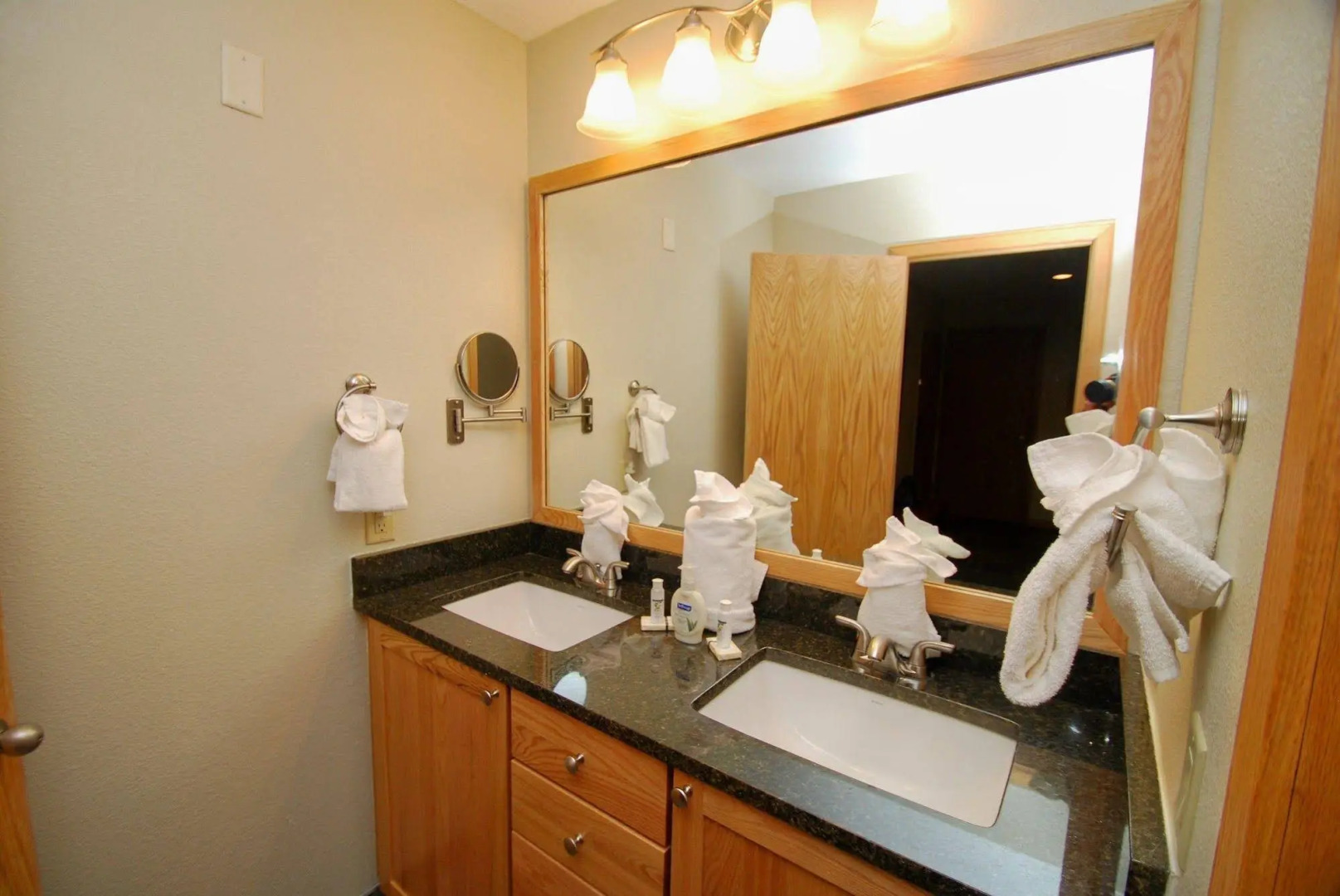 Ski Run Lodge by Key to the Rockies