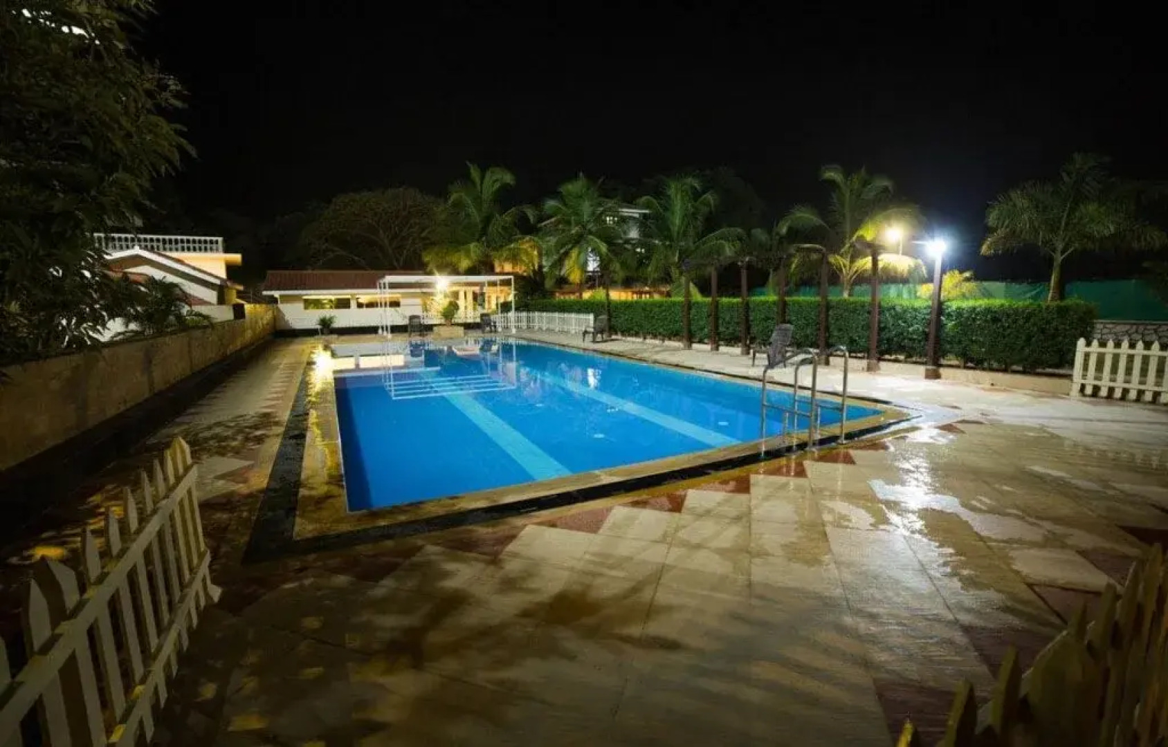 Paradise Villas & Resort