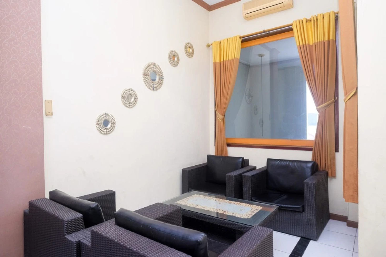 Urbanview Hotel Dedy Jaya Brebes