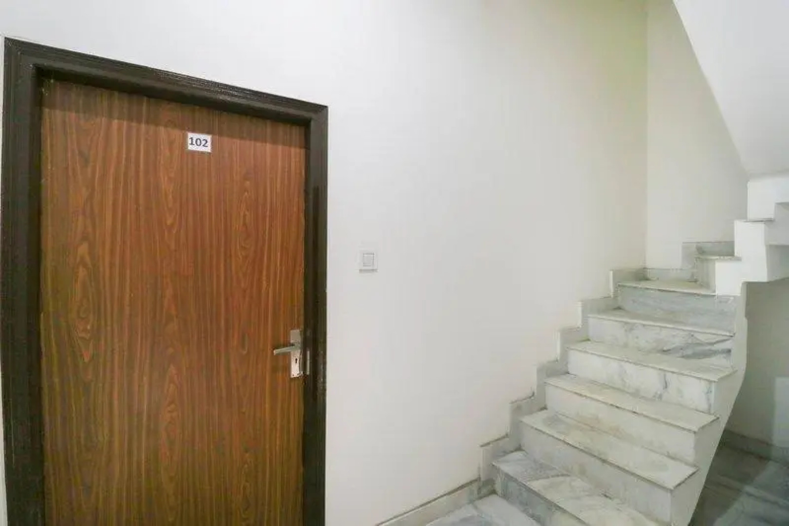 OYO 67253 Hotel Andrew's