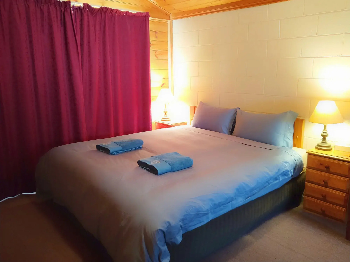 Twelve Apostles Motel & Country Retreat