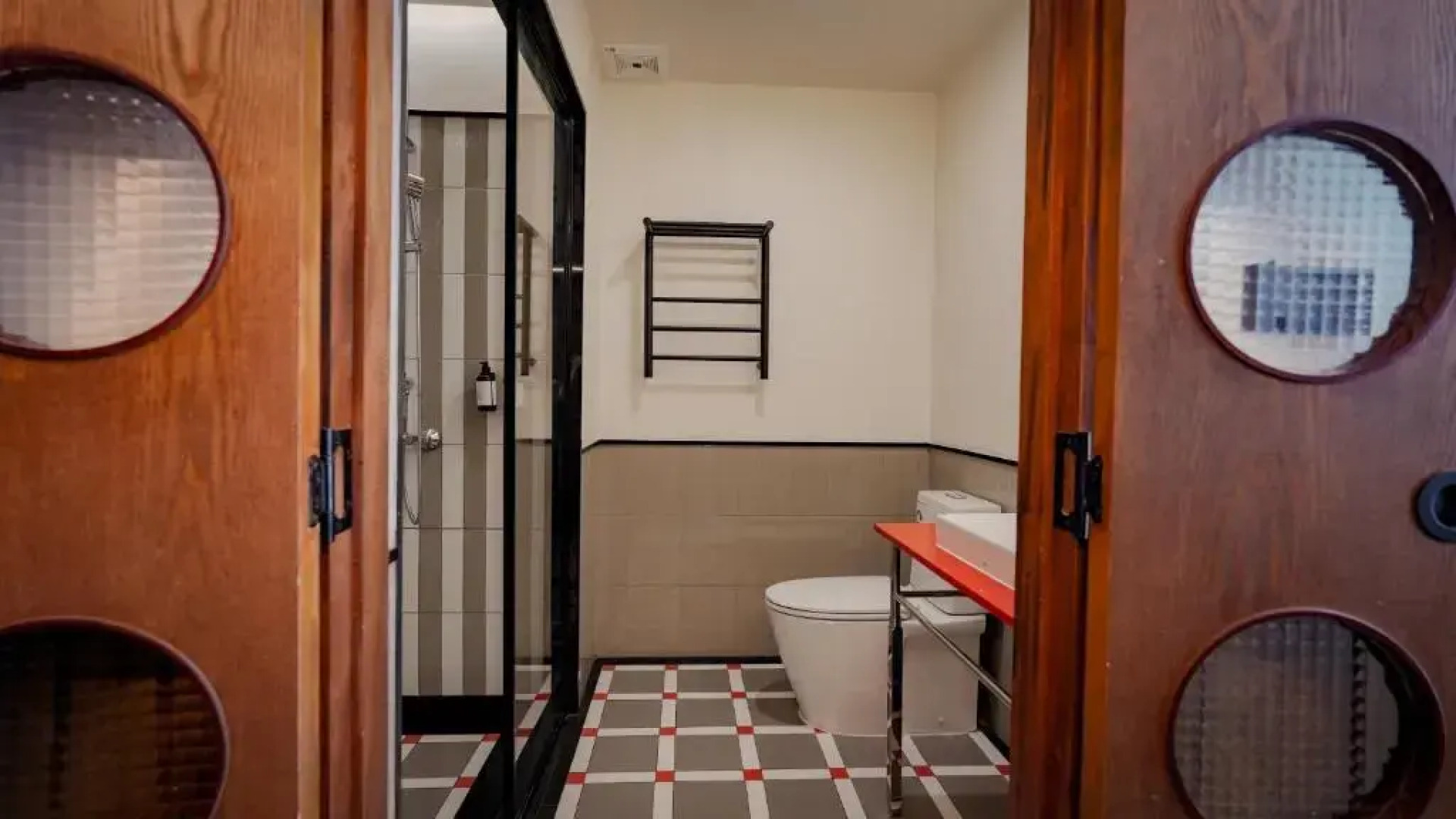 Sugar Marina POP, Kata Beach