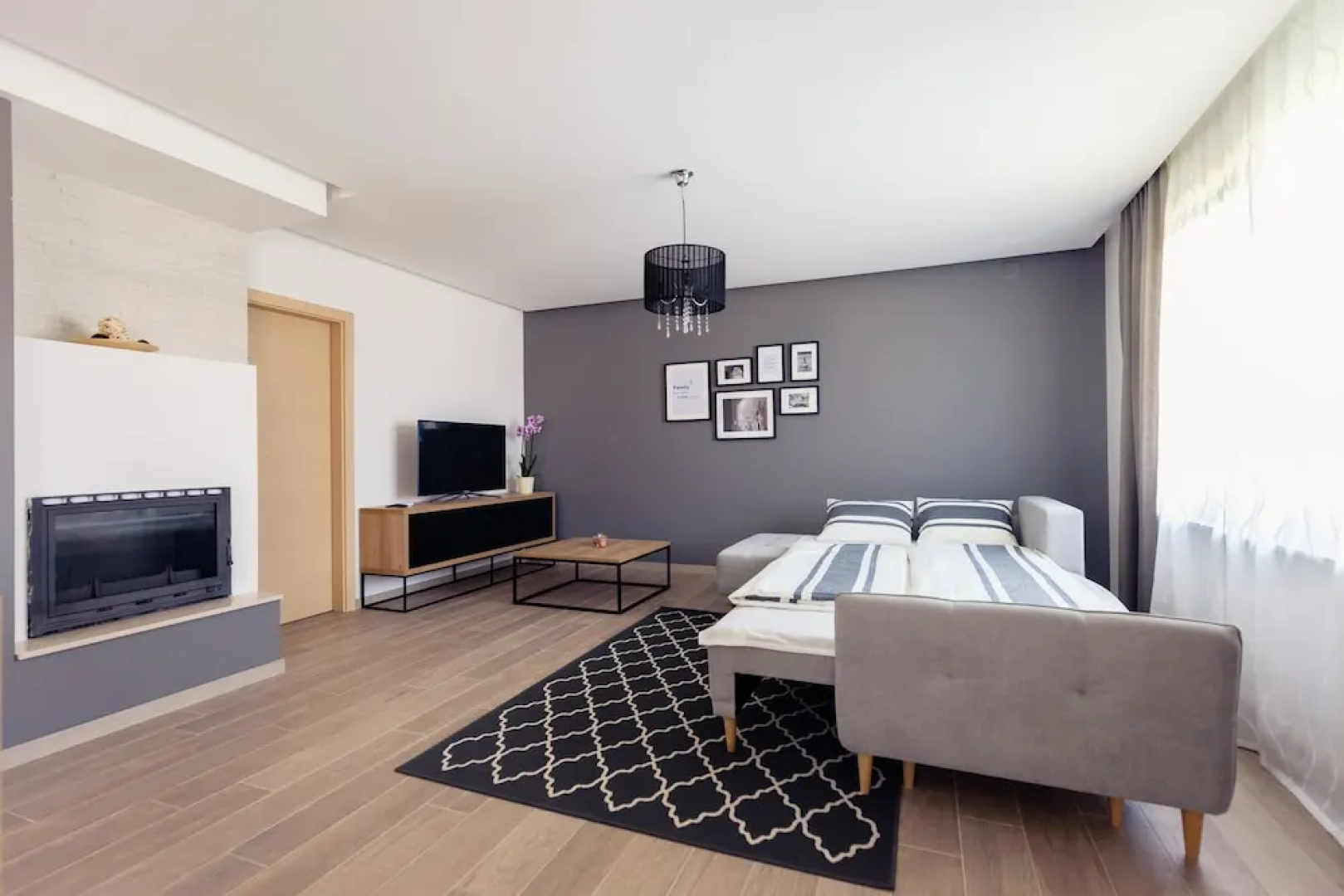 Rooms & apartments Karlo