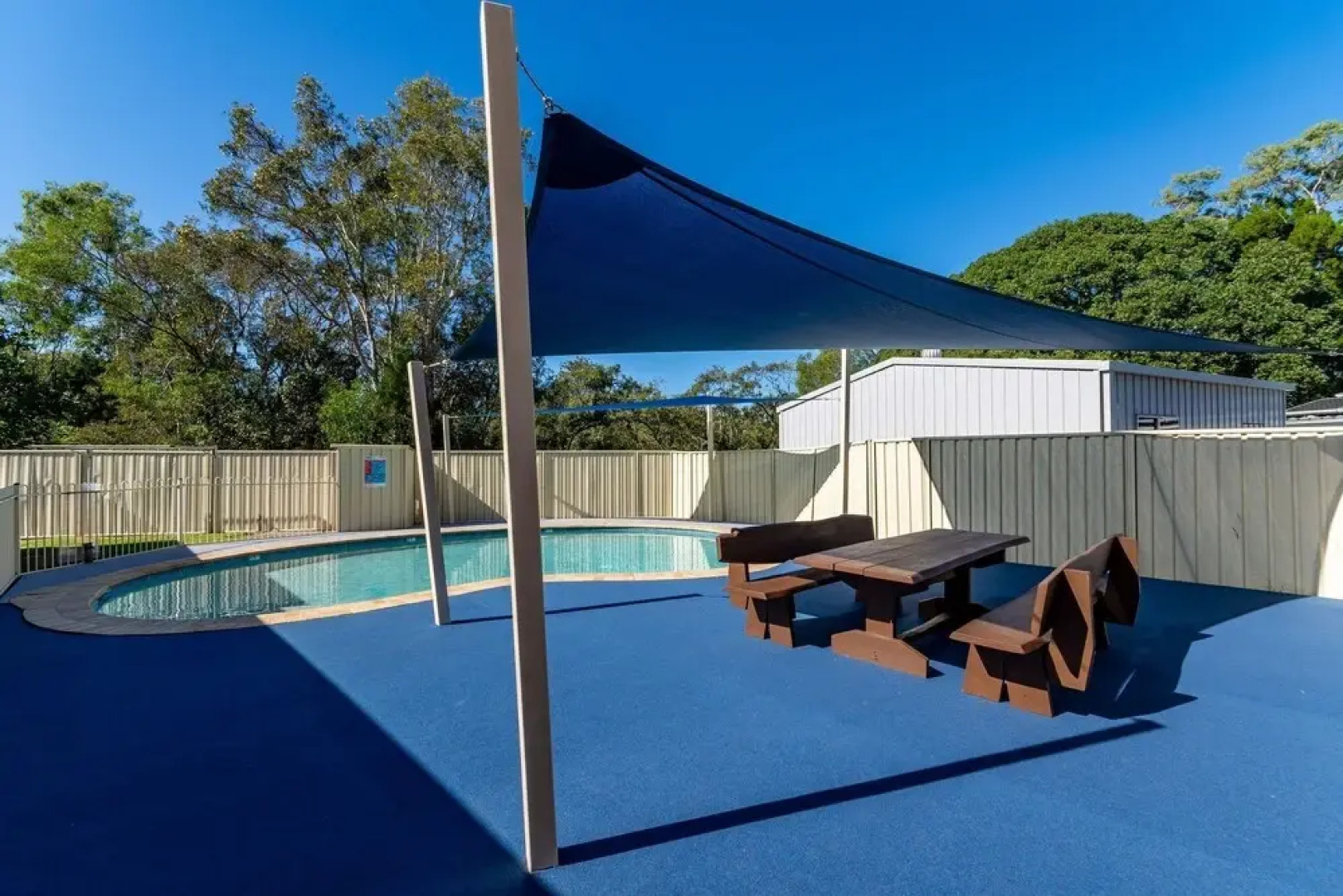 Waterviews,Pool, Wifi its all here !- Welsby Pde, Bongaree