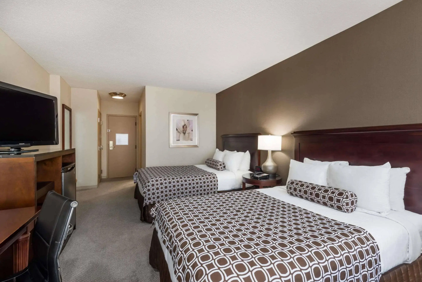 Delta Hotels by Marriott Cincinnati Sharonville