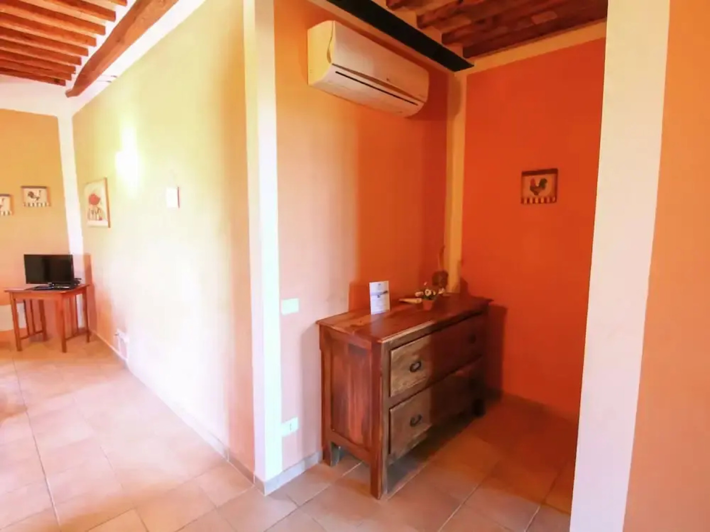 Apartment in Montalto Near Lake and Pool