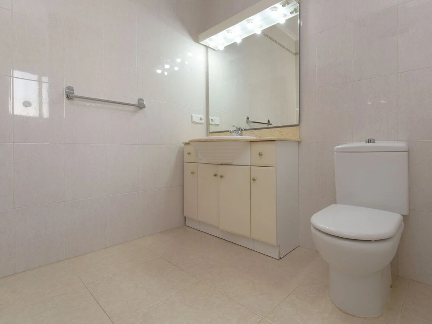 Beautiful Holiday Villa With Private Swimming Pool in Quiet Benitachell