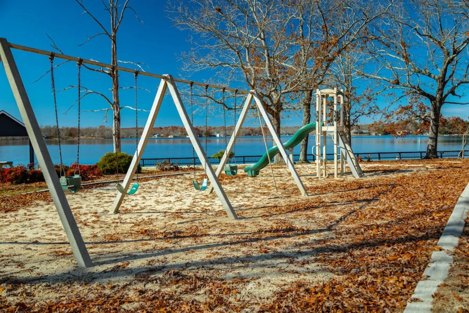 Crown Resorts at Lake Tansi West