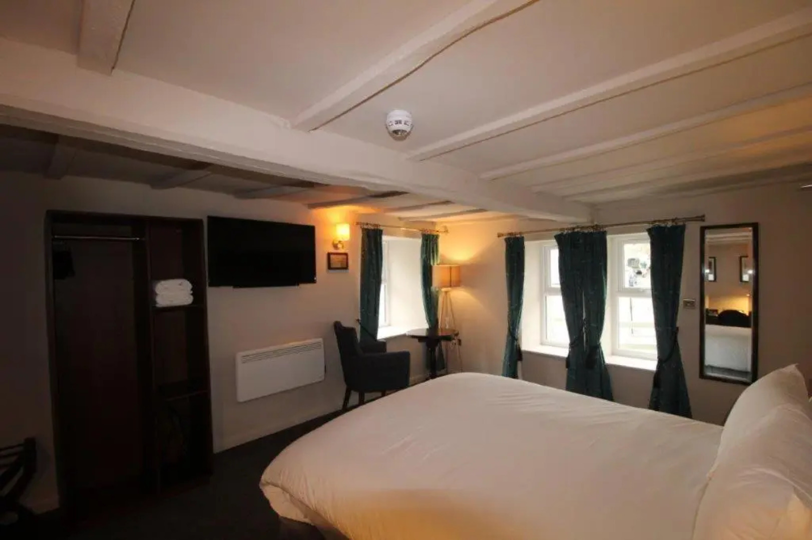 Rooms @ the Dolau Inn (Adults Only)