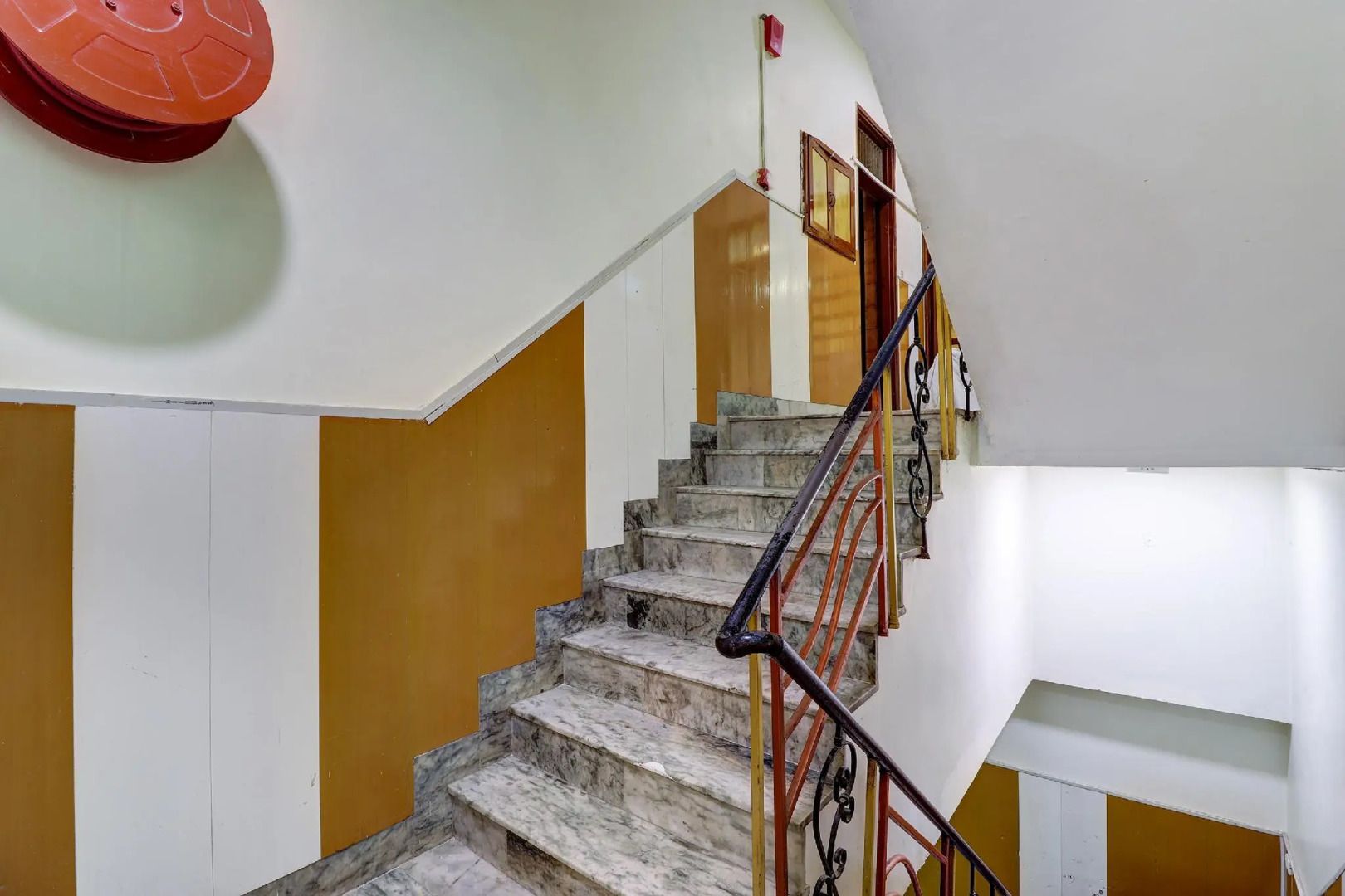 Hotel Mandakini Palace