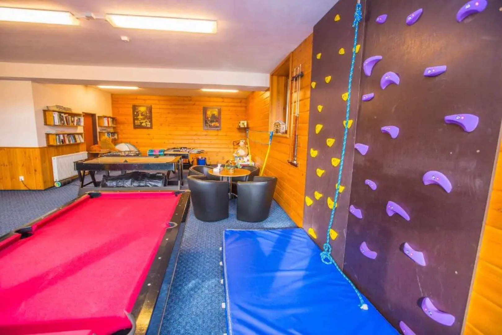 Happy House Apartments