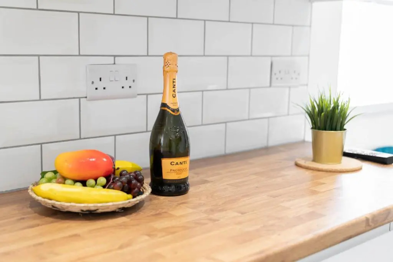 Luxury Six En-Suite Bedroom Apartment - Smart TV's - WIFI - TOP RATED