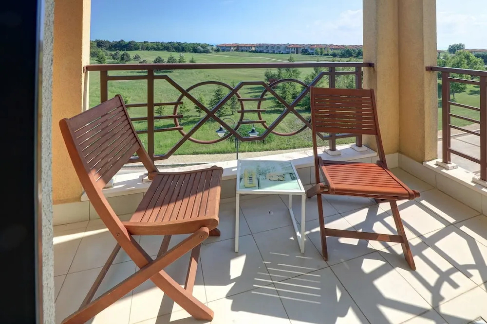 Lighthouse Luxe Estate Apart & Villas