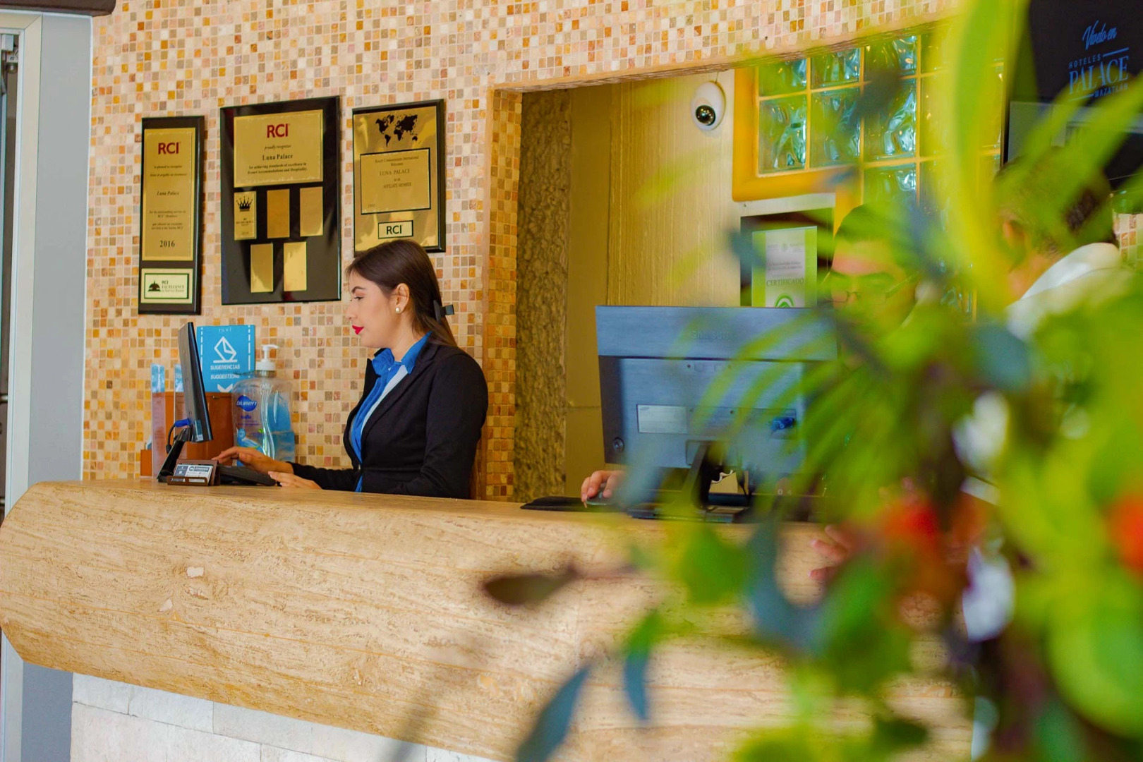 Luna Palace Hotel and Suites