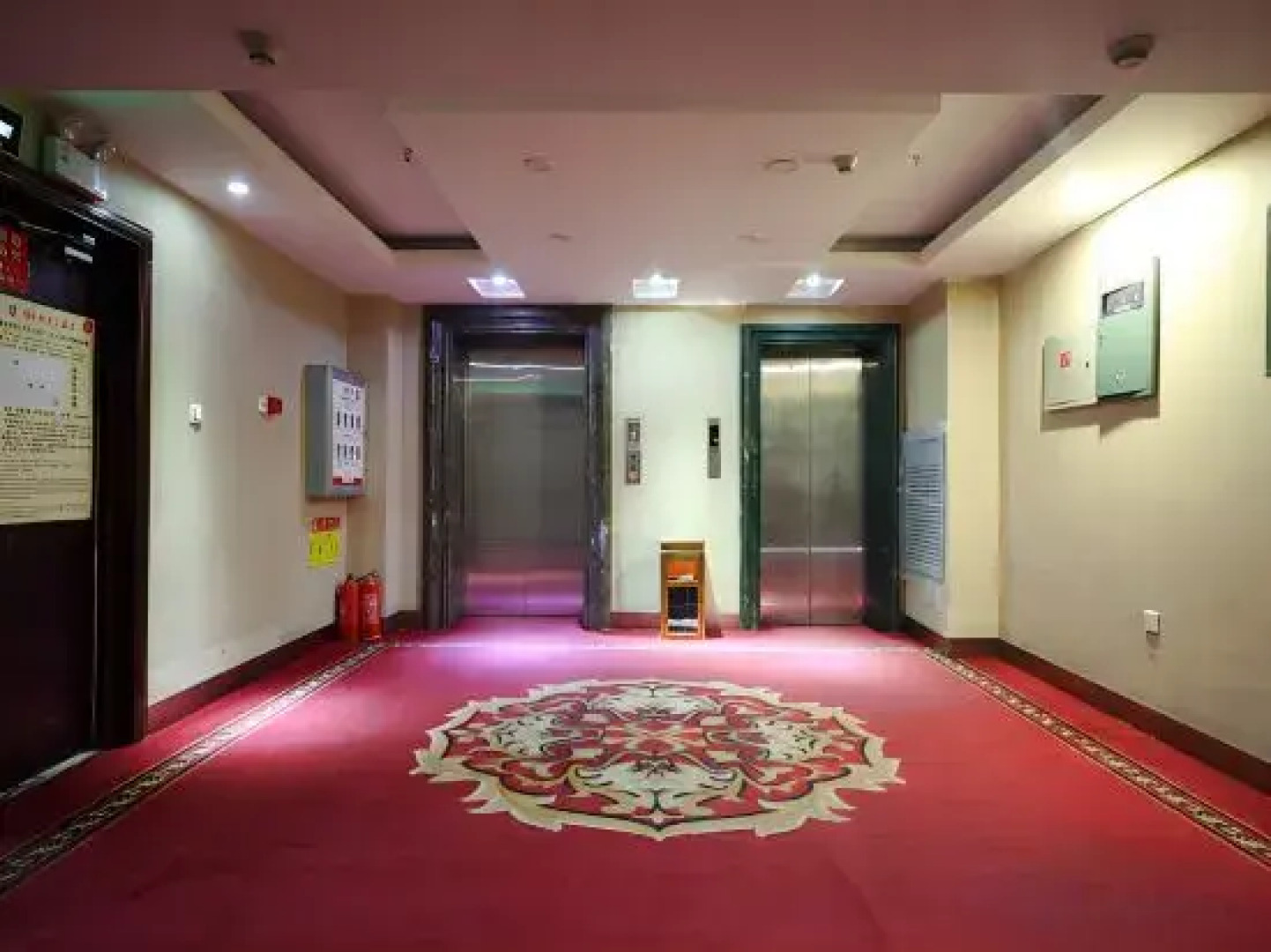 Suifenhe Jixing Hotel