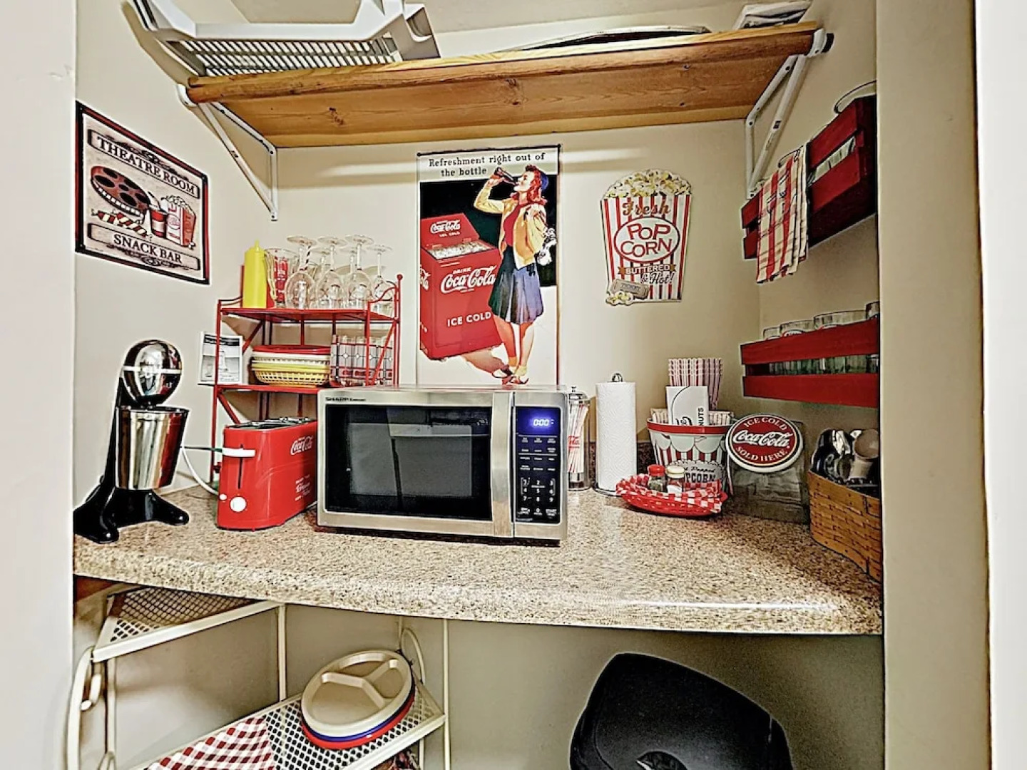 New Listing! Mountain Laurel Lodge W/ Hot Tub 5 Bedroom Home