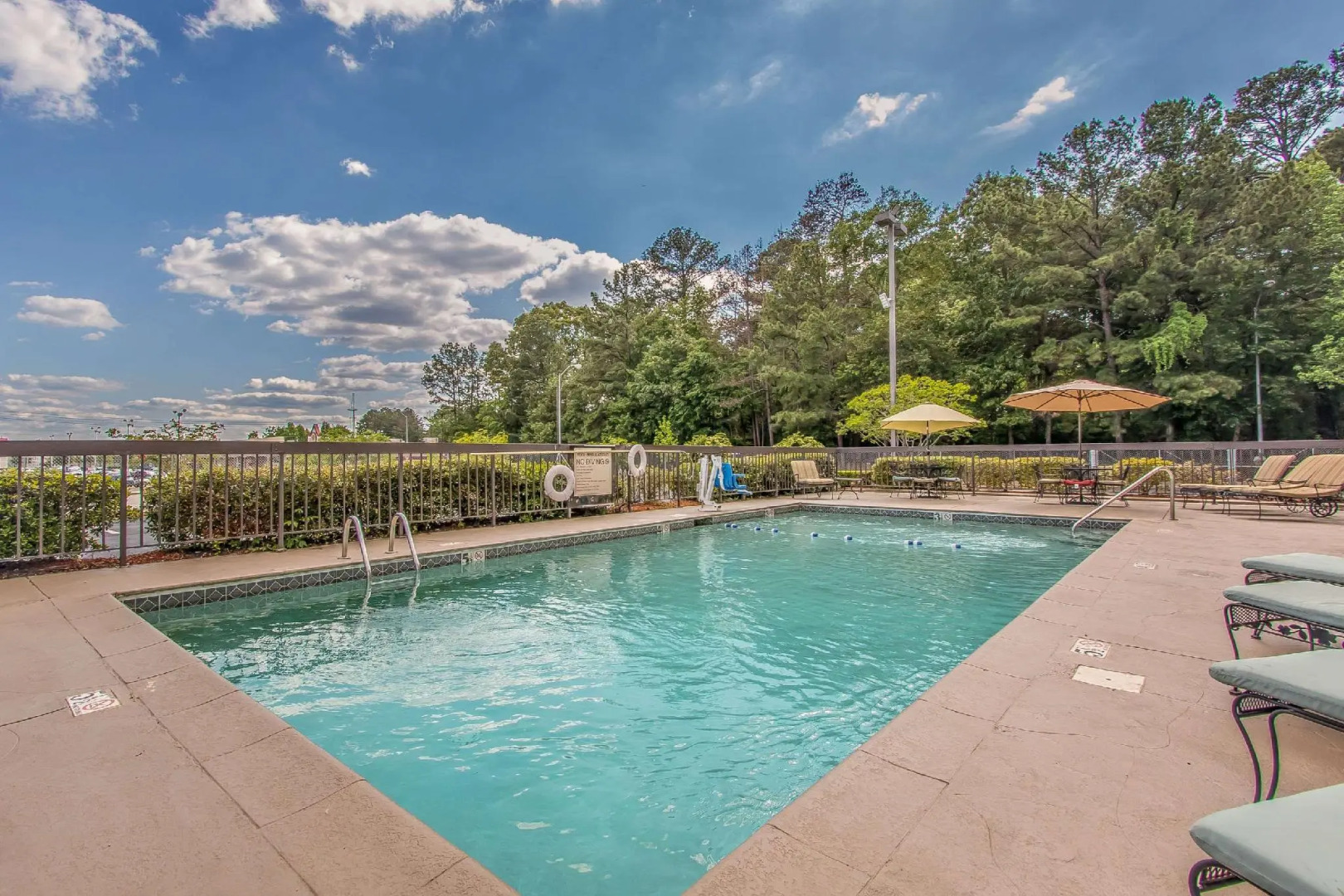 Spark By Hilton Jackson Ridgeland