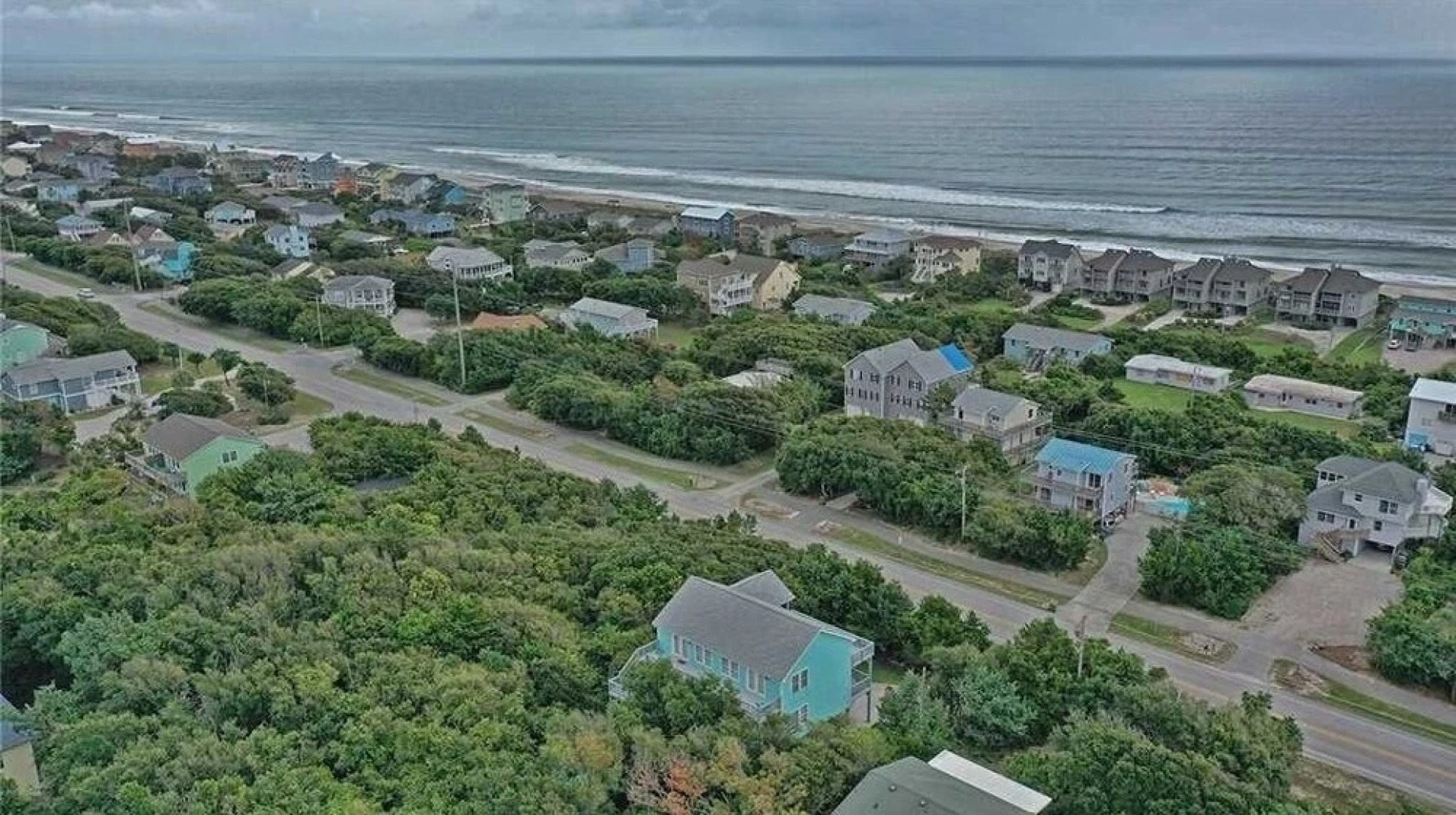 Seas The Moment 5 Bedroom Home by RedAwning