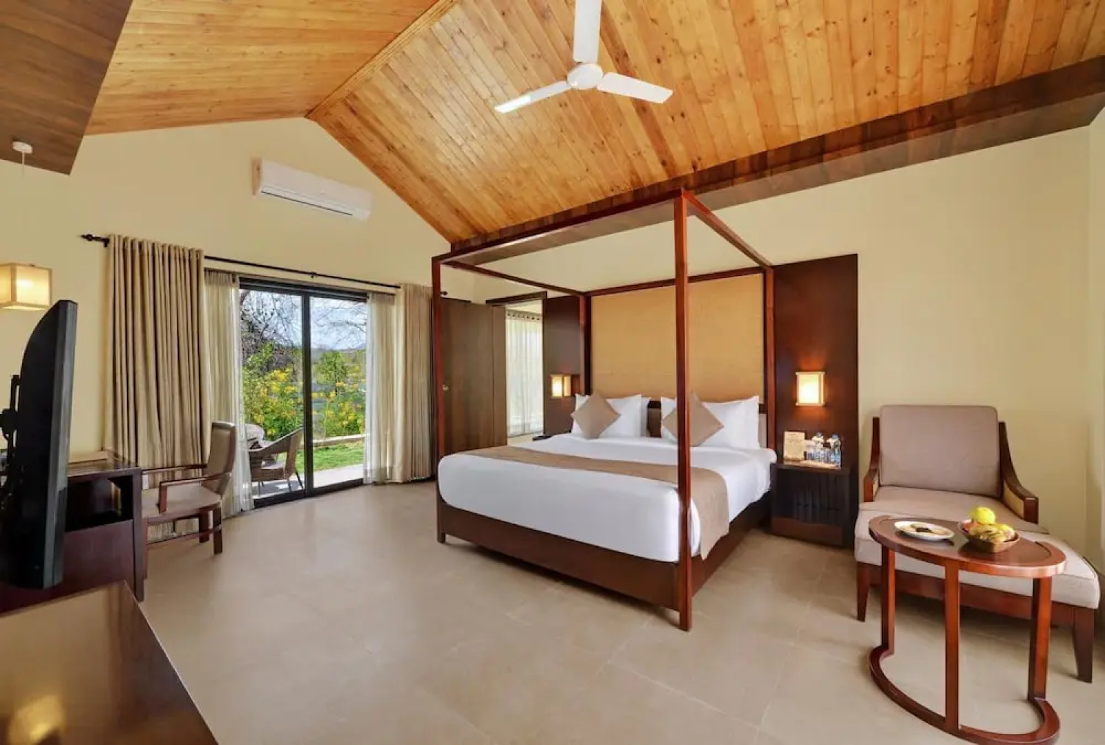 The Fern Sattva Resort - Polo Forest
