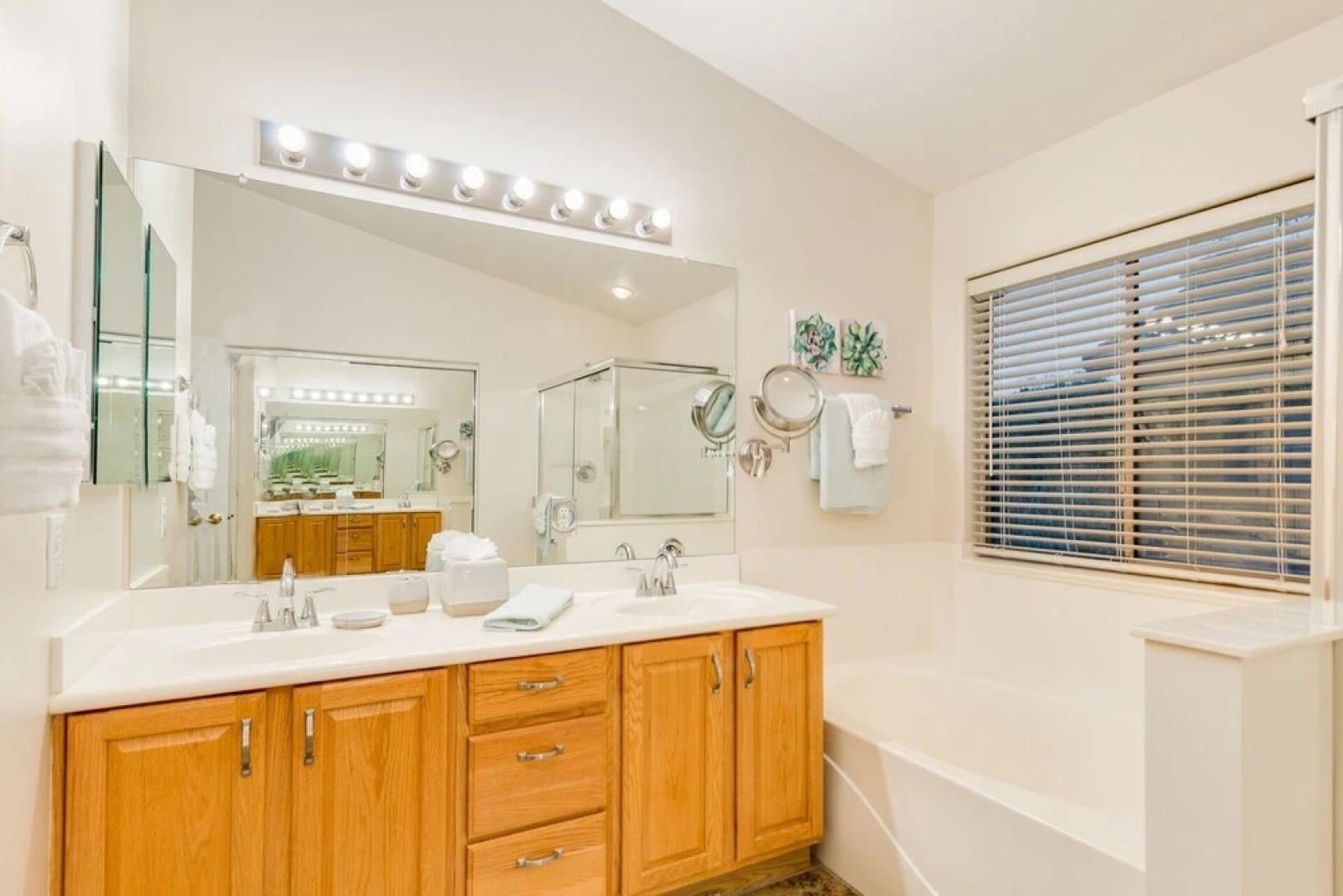 Desert Trail Lane 3 Bedroom Home