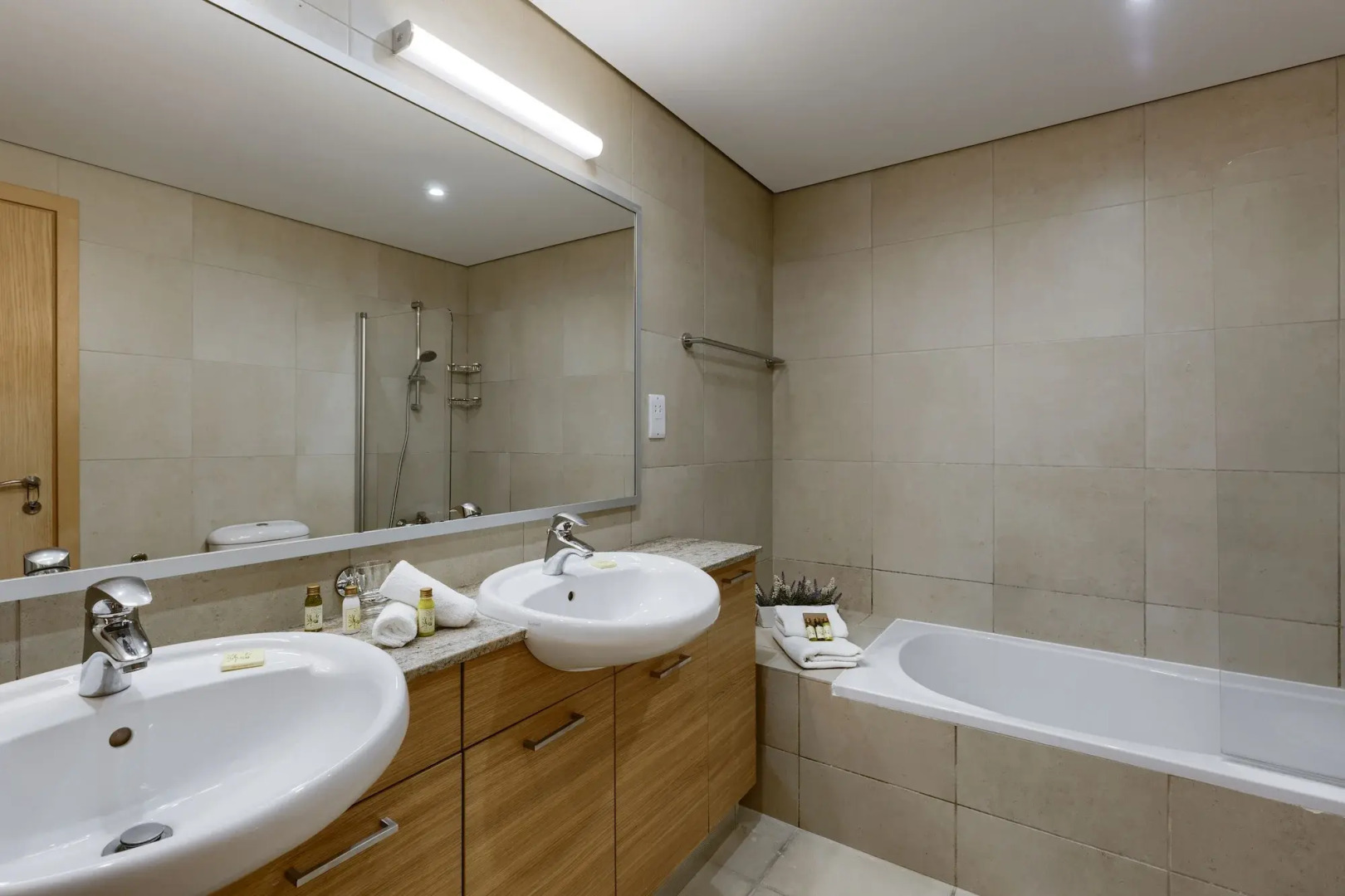 Aphrodite Hills Rentals – Apartments