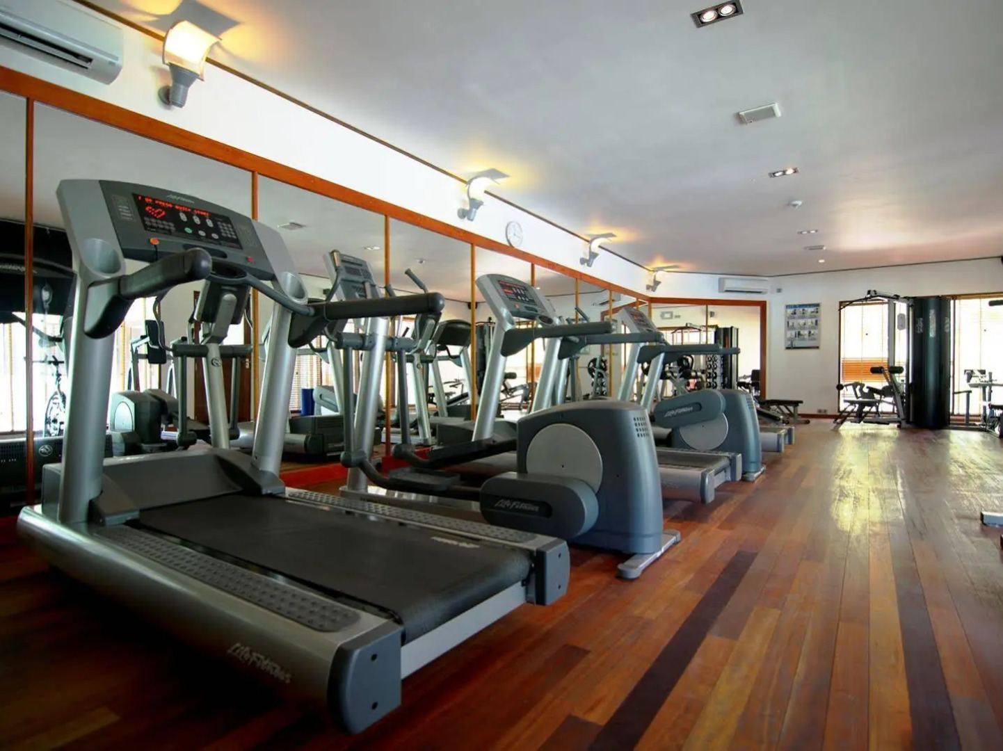 Lily Beach Resort & Spa 