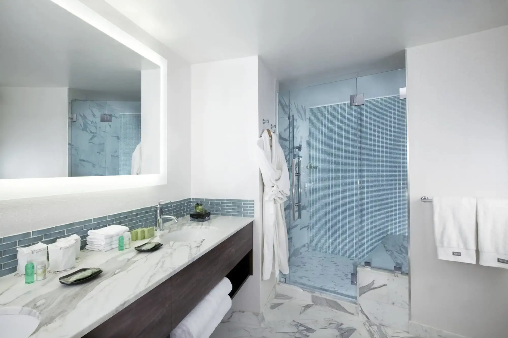 The Westin Bonaventure Hotel and Suites, Los Angeles