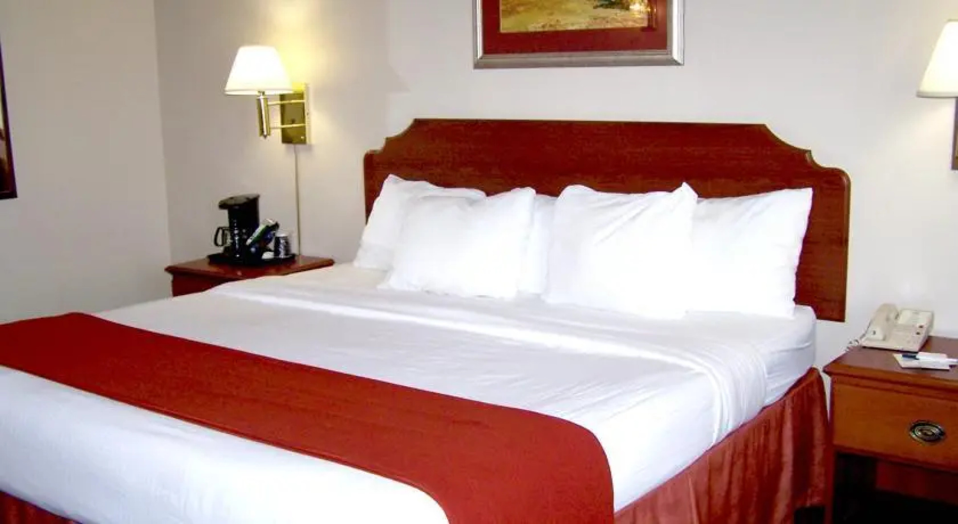 GuestHouse Inn & Suites