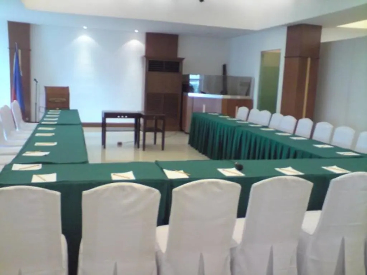 Cherry Blossoms Hotel