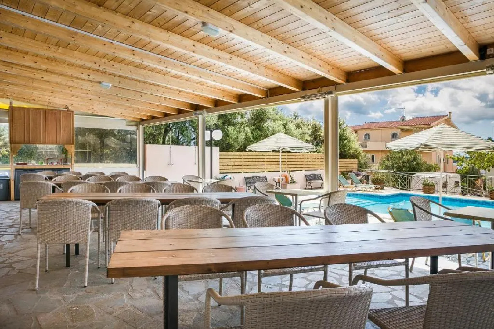 Panorama Fanari Studios & Apartments