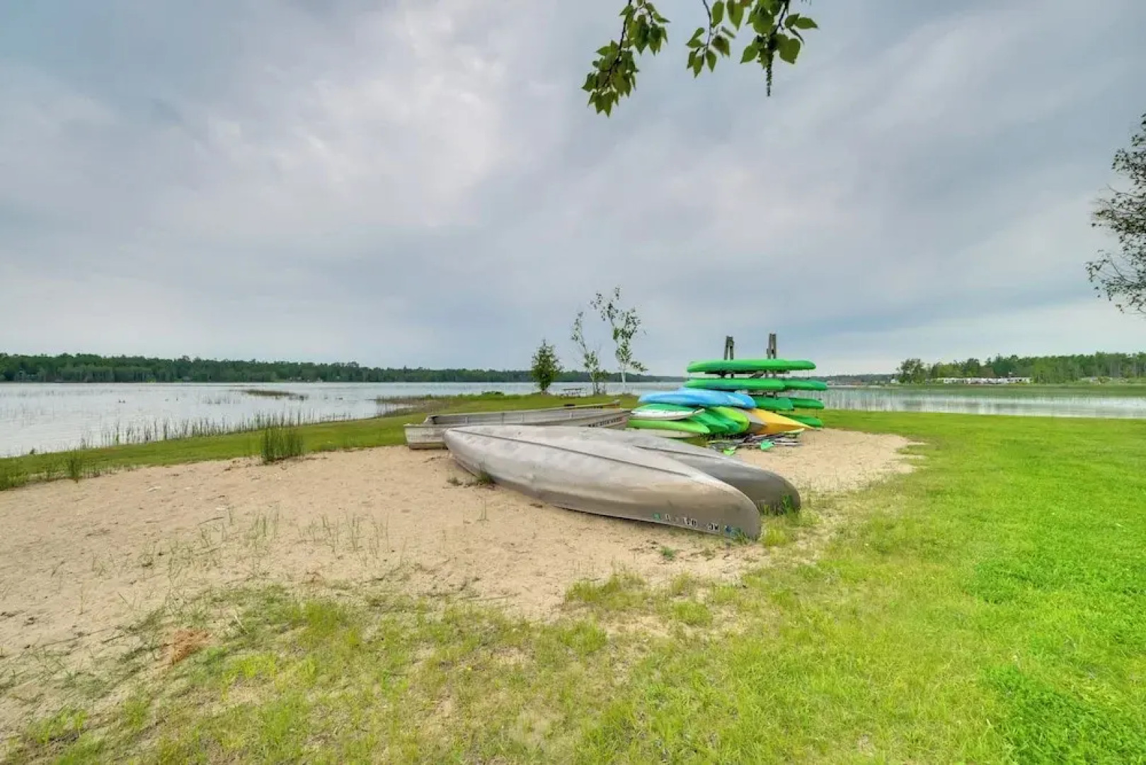 Sandy Beach & Sunset Views: Cedarville Cabin!