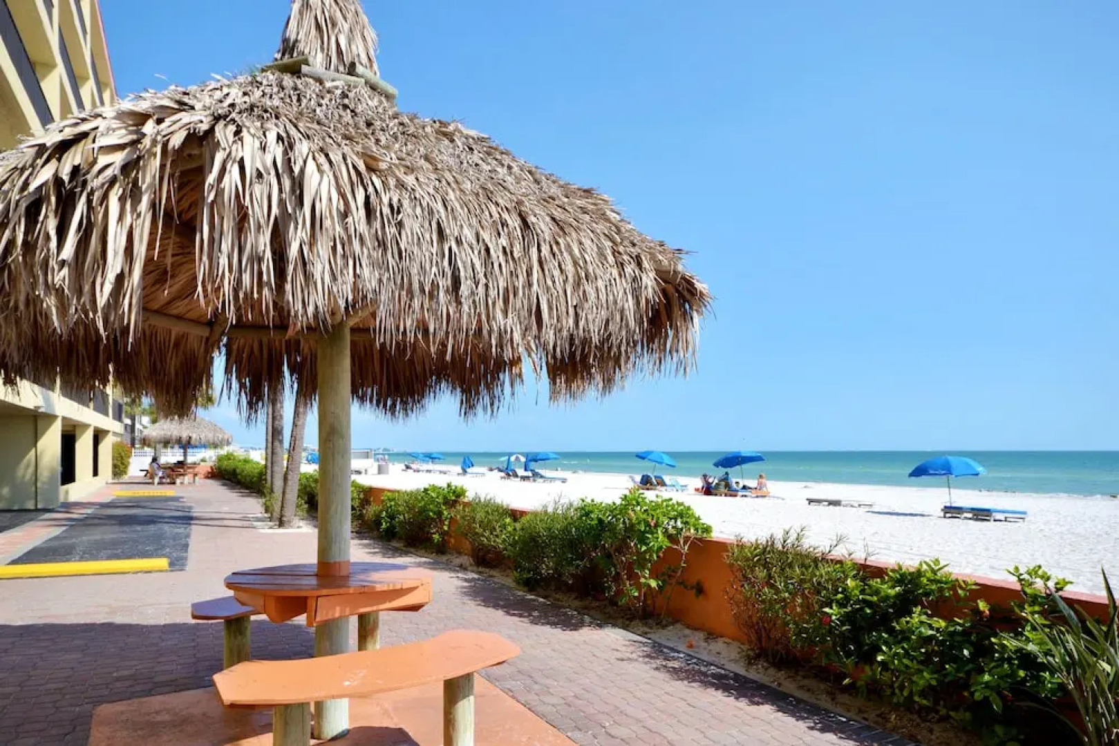 Las Brisas by Vtrips