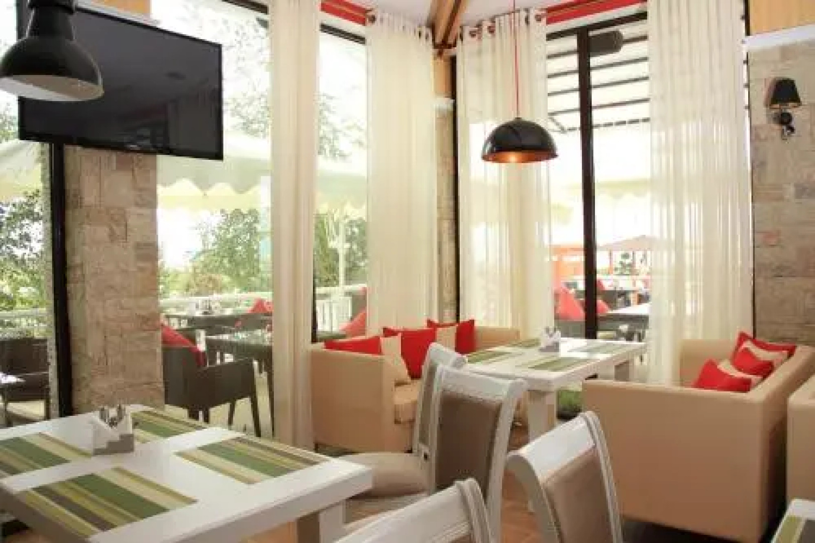 Karven 4 Seasons Resort