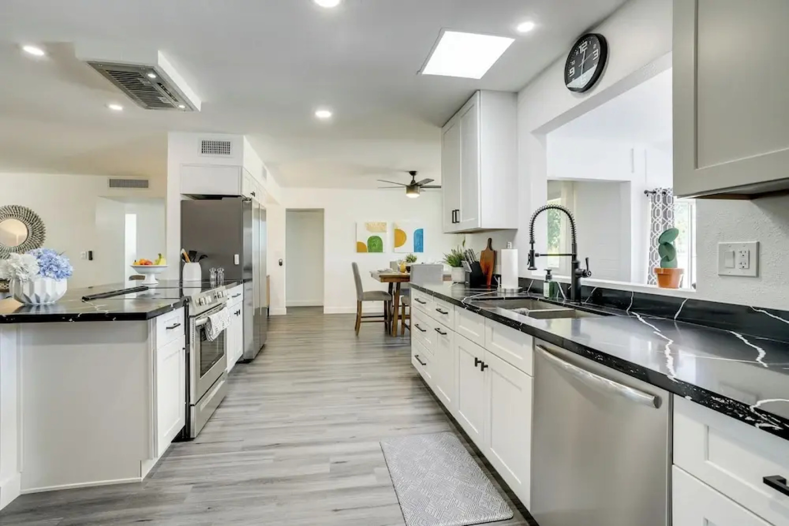 Luxury Golf Course Retreat in Sun City!