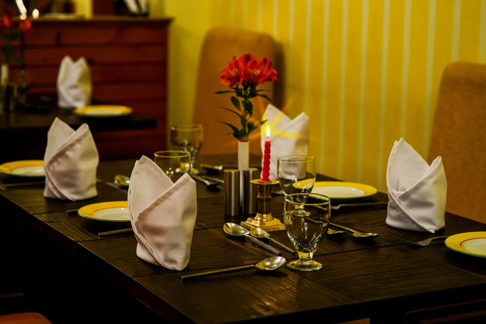 Honeymoon Inn