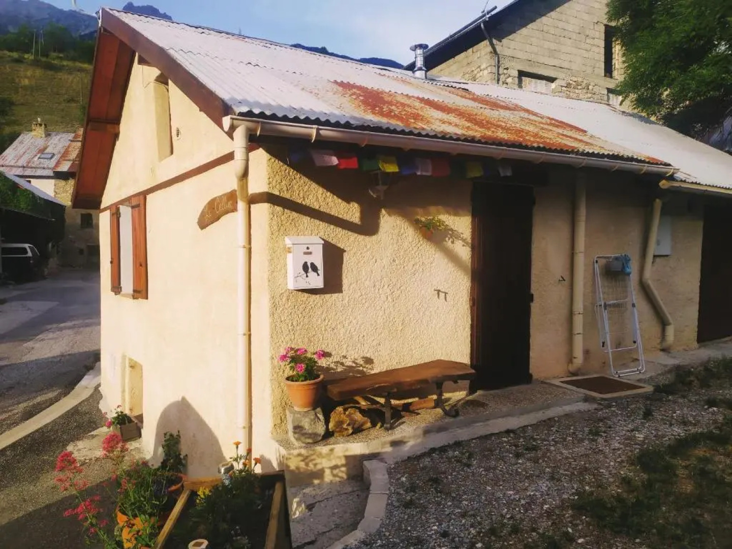 Cozy Mini House with Beautiful Views