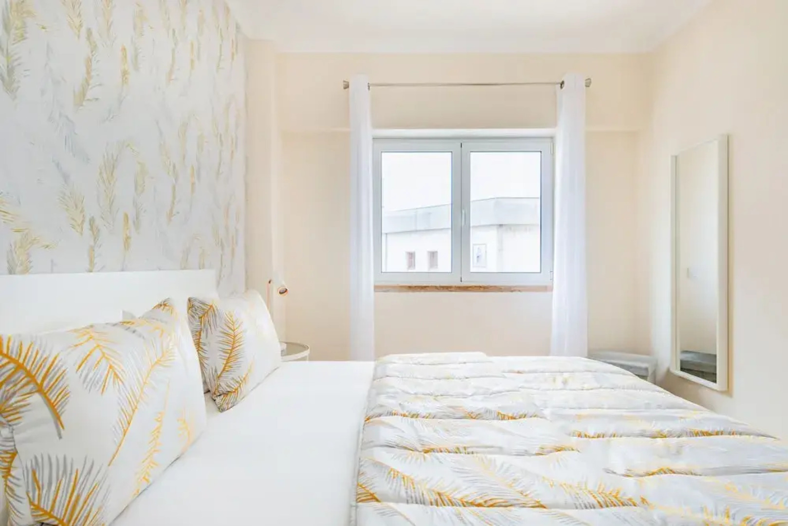 Oeiras Spacious and Modern Flat