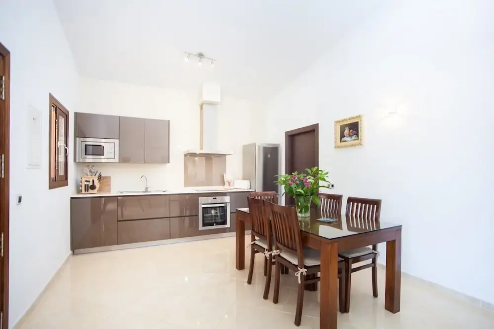 Villa With Pool & Terrace