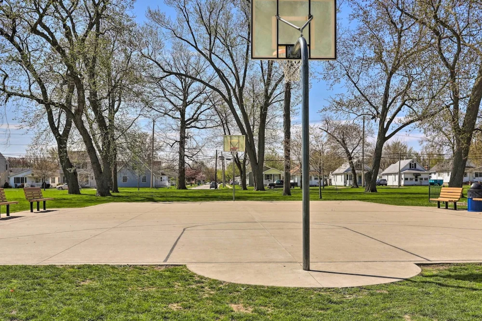 Family-friendly Port Clinton Home w/ Private Deck