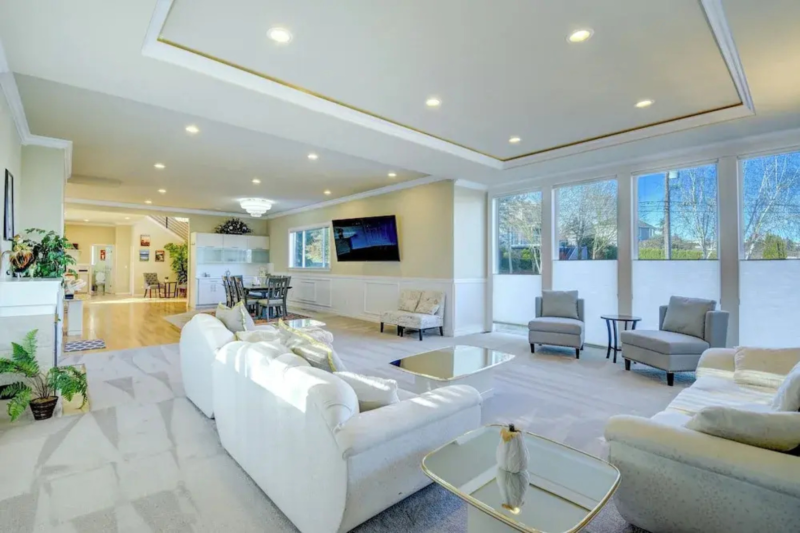 Luxe Federal Way Rental - Walk to the Water!