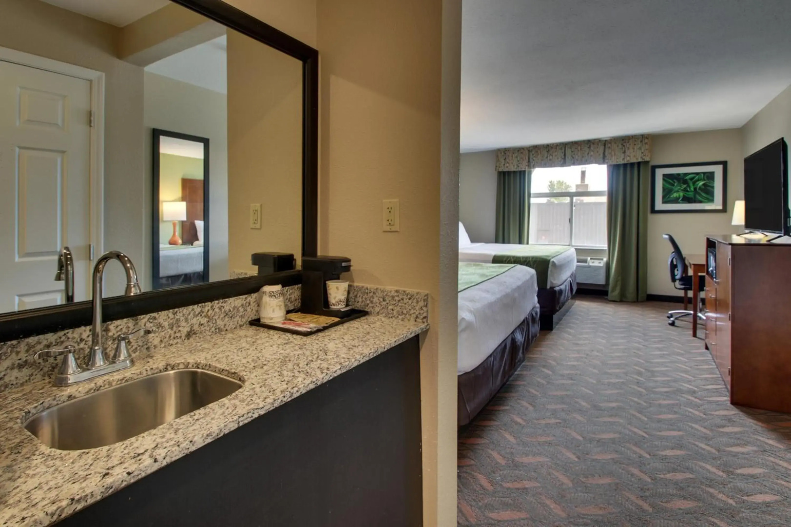 Greenfield Inn and Suites Elizabethtown, KY I65 Exit 94