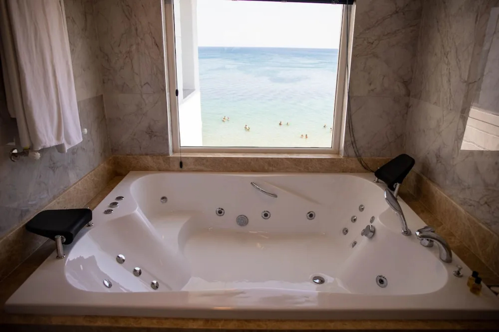 Beyaz Ev Hotel & Restaurant